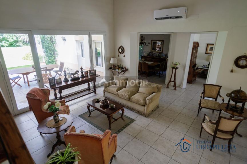 Casa en Venta en Malvinas Argentinas, G.B.A. Zona Norte