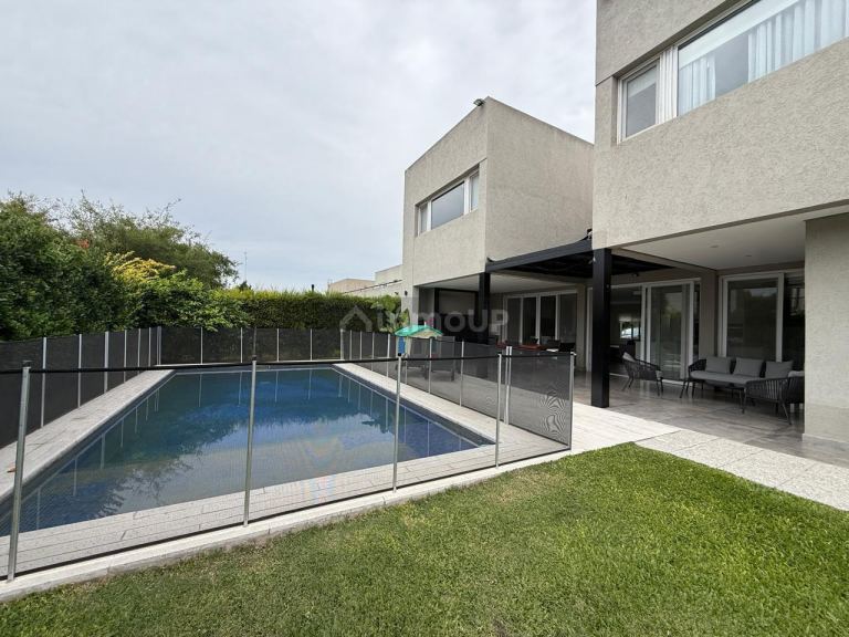 Casa en Venta en Pilar, G.B.A. Zona Norte