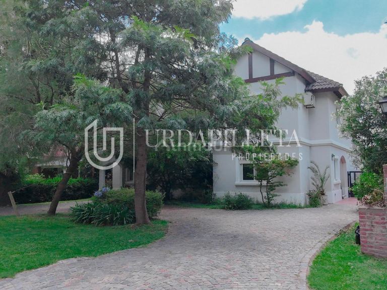 Casa en Venta en Pilar, G.B.A. Zona Norte