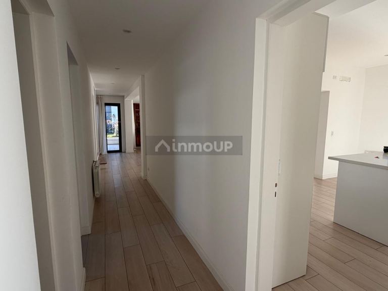 Casa en Venta en Pilar, G.B.A. Zona Norte