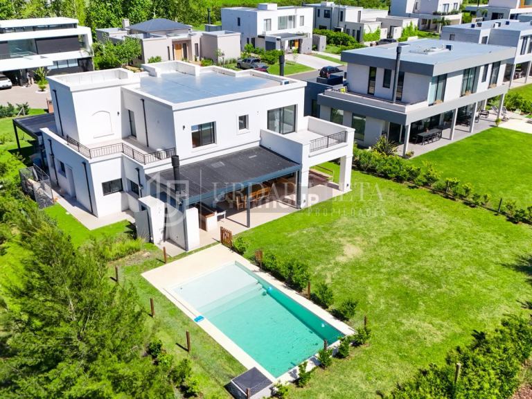 Casa en Venta en Pilar, G.B.A. Zona Norte