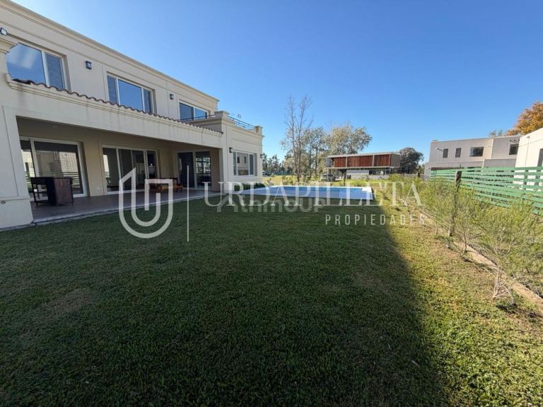Casa en Venta en Pilar, G.B.A. Zona Norte