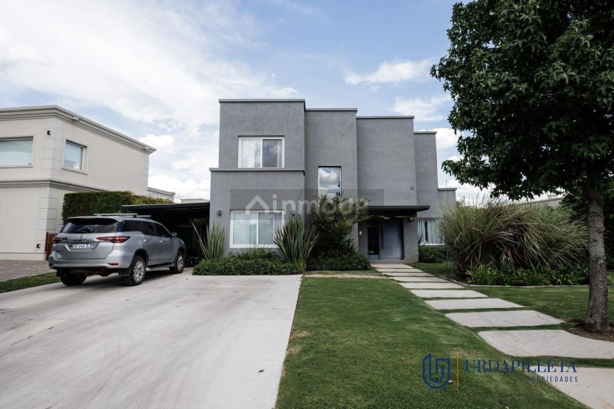Casa en Venta en Pilar, G.B.A. Zona Norte