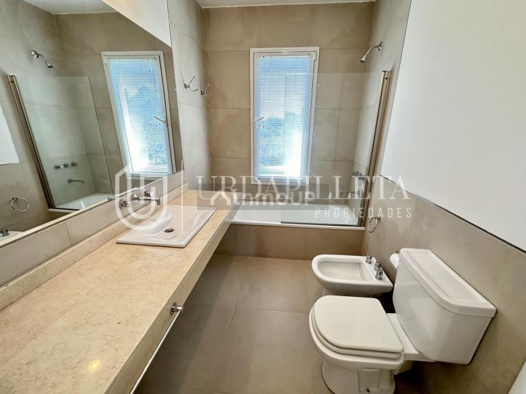 Casa en Venta en Pilar, G.B.A. Zona Norte