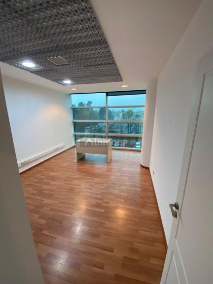 Oficina en Venta en Pilar, G.B.A. Zona Norte