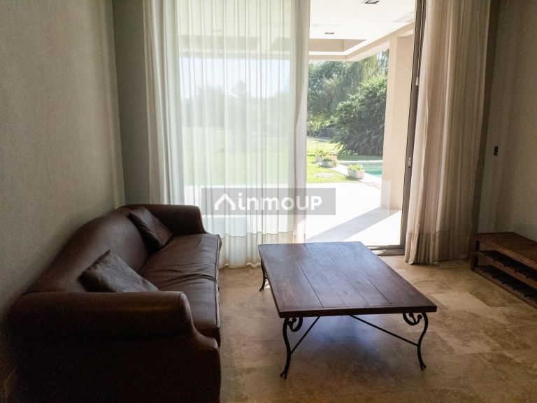 Casa en Venta en Pilar, G.B.A. Zona Norte