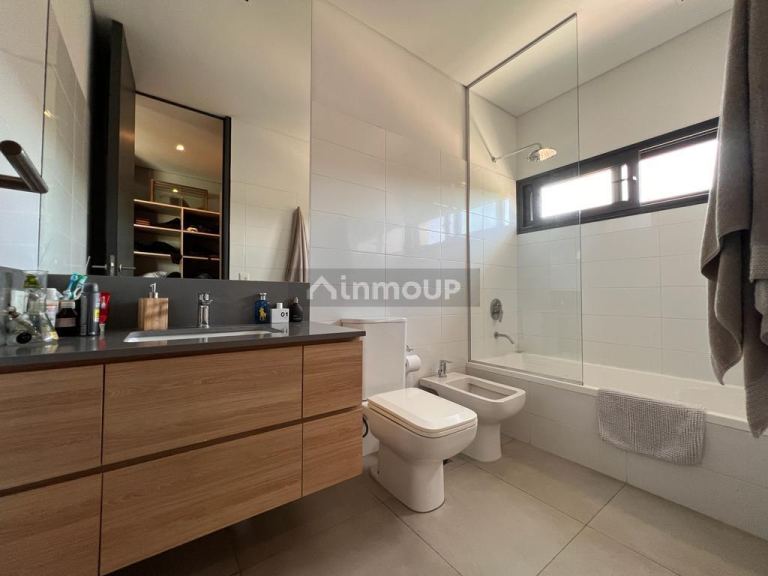 Casa en Venta en Pilar, G.B.A. Zona Norte