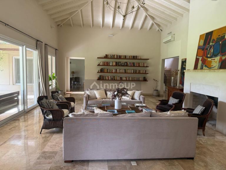 Casa en Alquiler en Pilar, G.B.A. Zona Norte