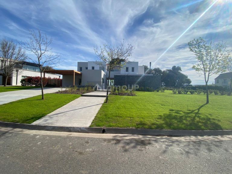 Casa en Venta en Pilar, G.B.A. Zona Norte