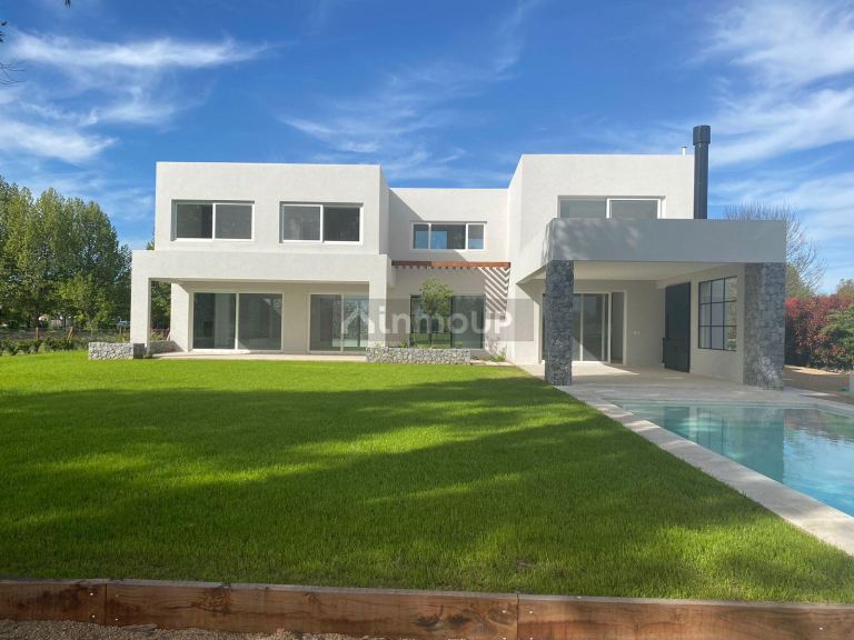 Casa en Venta en Pilar, G.B.A. Zona Norte