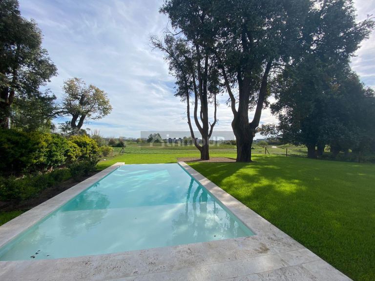 Casa en Venta en Pilar, G.B.A. Zona Norte