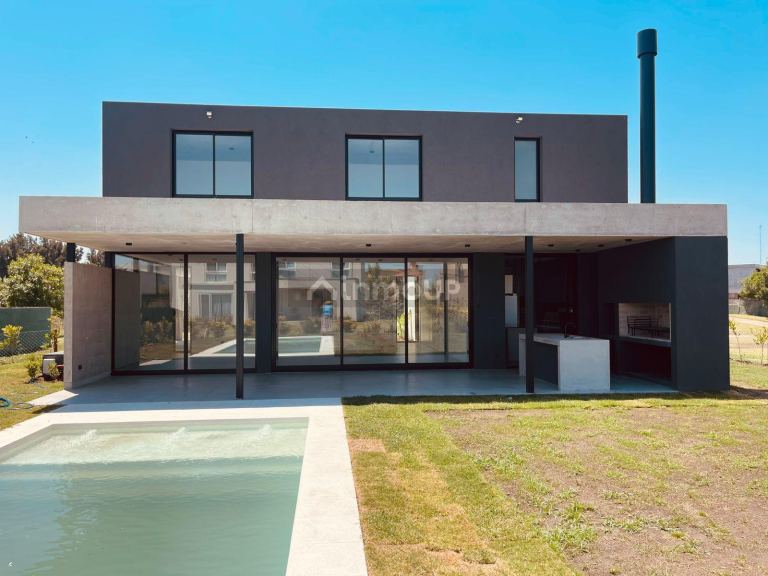 Casa en Venta en Pilar, G.B.A. Zona Norte