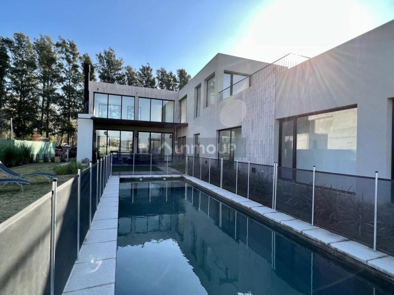 Casa en Venta en Pilar, G.B.A. Zona Norte