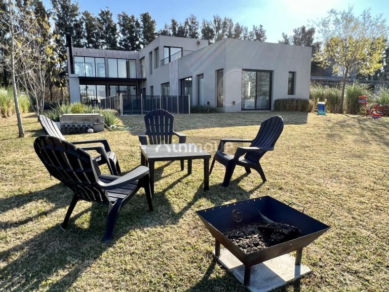 Casa en Venta en Pilar, G.B.A. Zona Norte