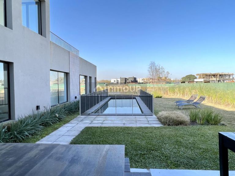 Casa en Venta en Pilar, G.B.A. Zona Norte