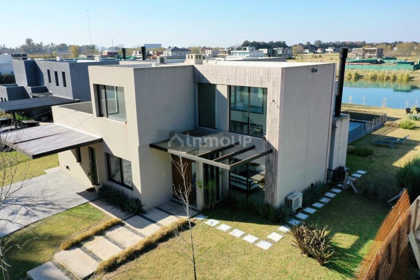 Casa en Venta en Pilar, G.B.A. Zona Norte