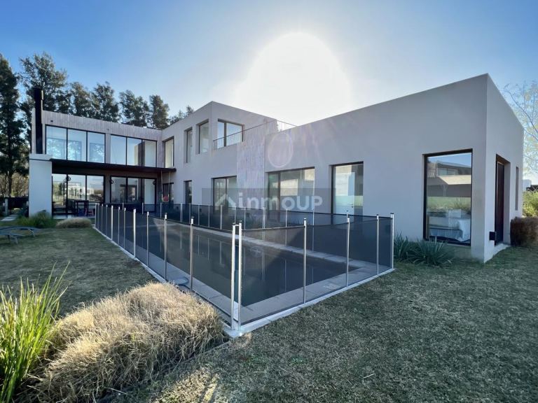 Casa en Venta en Pilar, G.B.A. Zona Norte