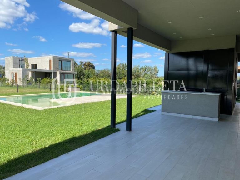 Casa en Venta en Pilar, G.B.A. Zona Norte