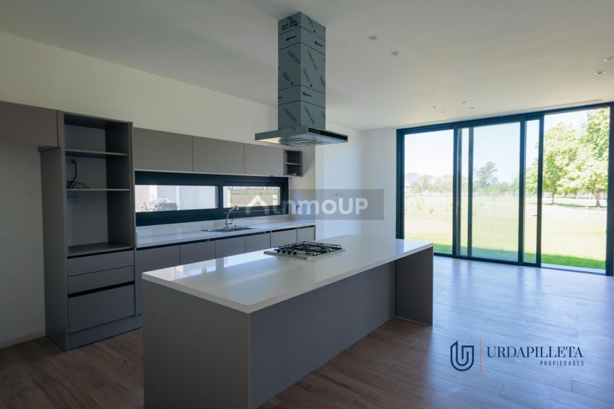 Casa en Venta en Pilar, G.B.A. Zona Norte