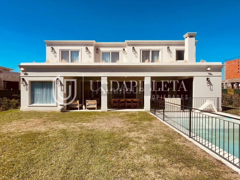 Casa en Venta en Pilar, G.B.A. Zona Norte