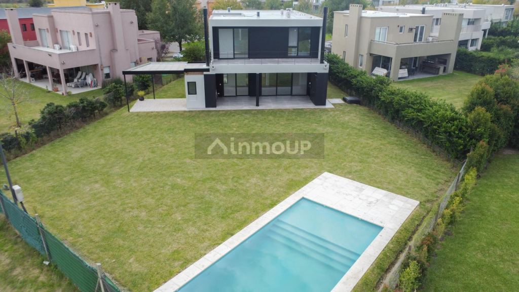 Casa en Venta en Pilar, G.B.A. Zona Norte