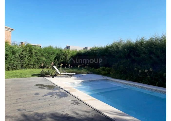 Casa en Alquiler en Pilar, G.B.A. Zona Norte