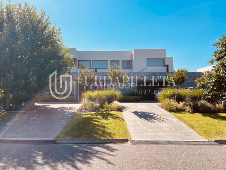 Casa en Venta en Pilar, G.B.A. Zona Norte