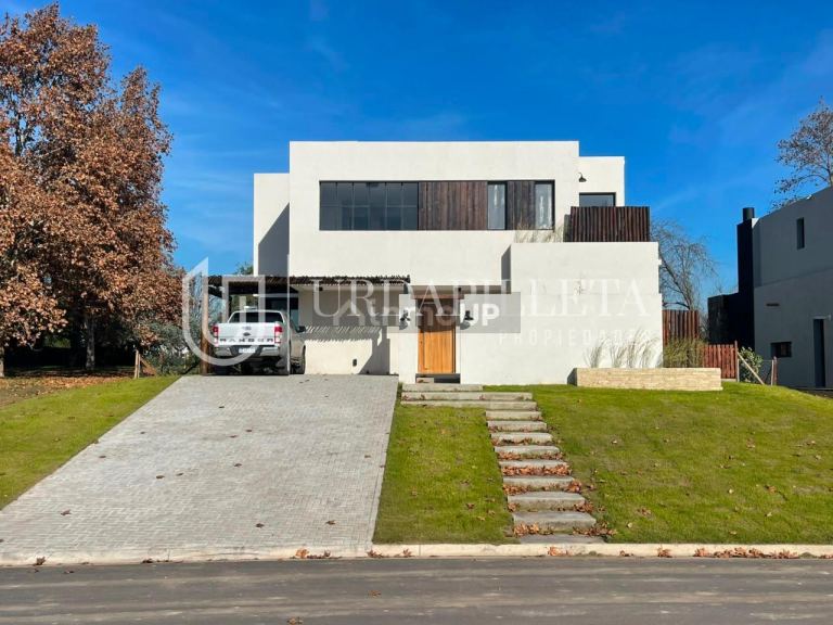 Casa en Venta en Pilar, G.B.A. Zona Norte
