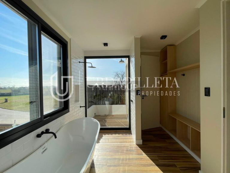 Casa en Venta en Pilar, G.B.A. Zona Norte