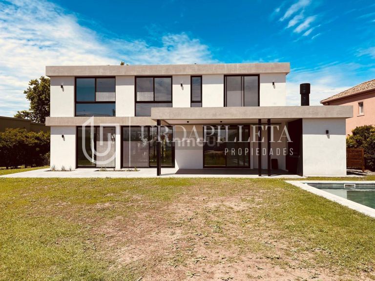 Casa en Venta en Pilar, G.B.A. Zona Norte
