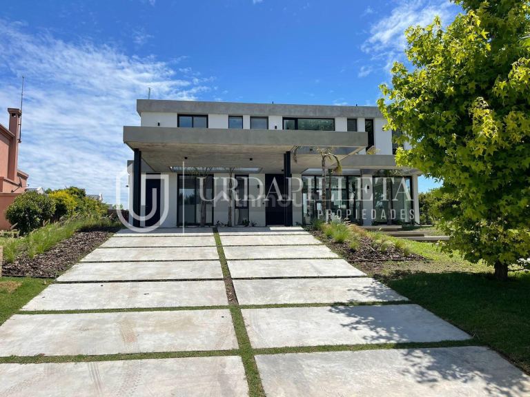 Casa en Venta en Pilar, G.B.A. Zona Norte