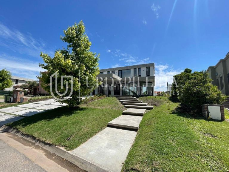 Casa en Venta en Pilar, G.B.A. Zona Norte