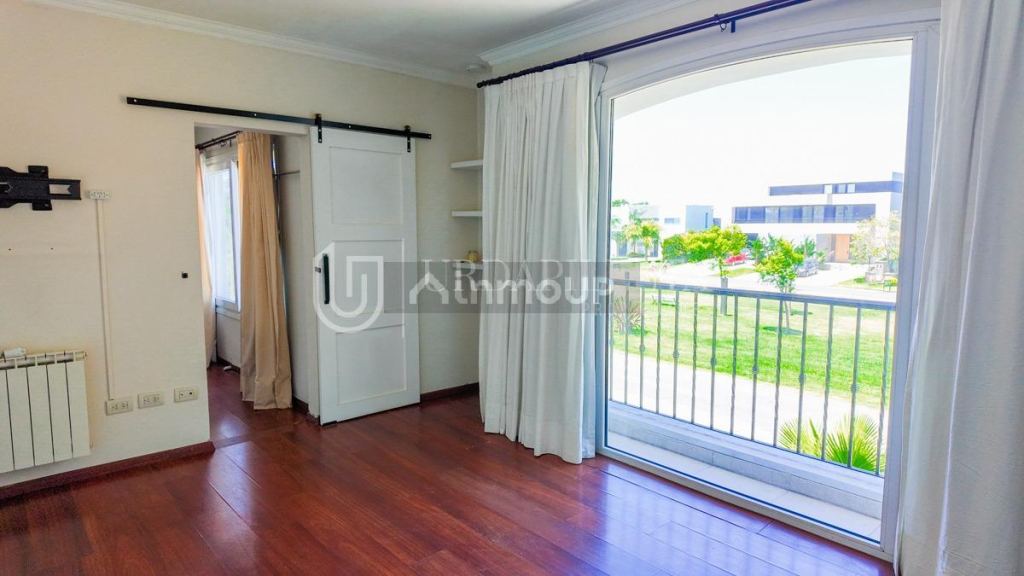 Casa en Venta en Pilar, G.B.A. Zona Norte