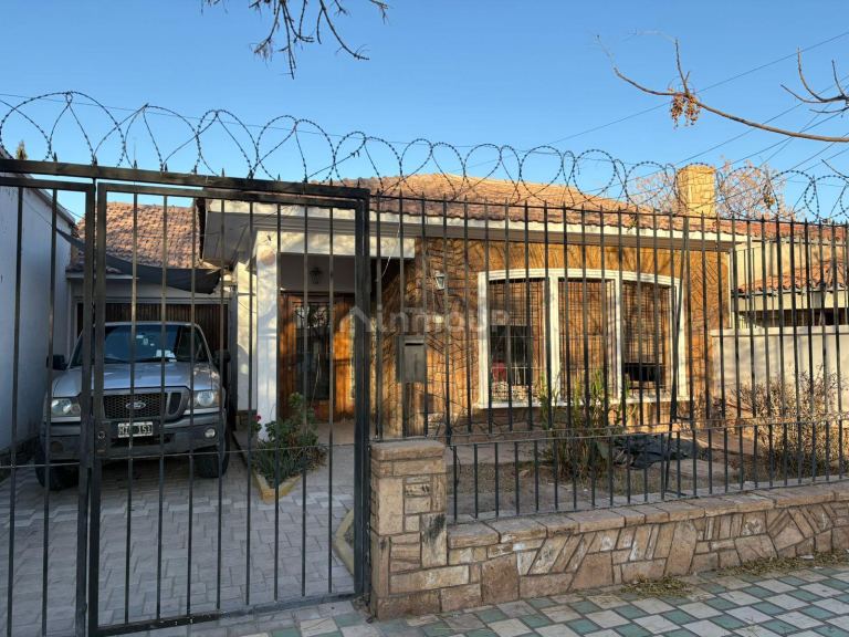 Casa en Venta en Guaymallen, Mendoza