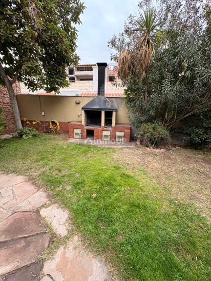Casa en Alquiler en Capital, Mendoza