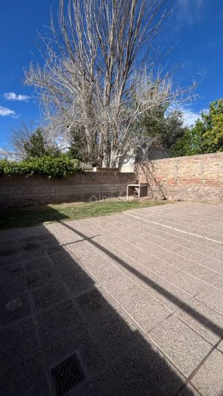 Casa en Alquiler en Godoy Cruz, Mendoza