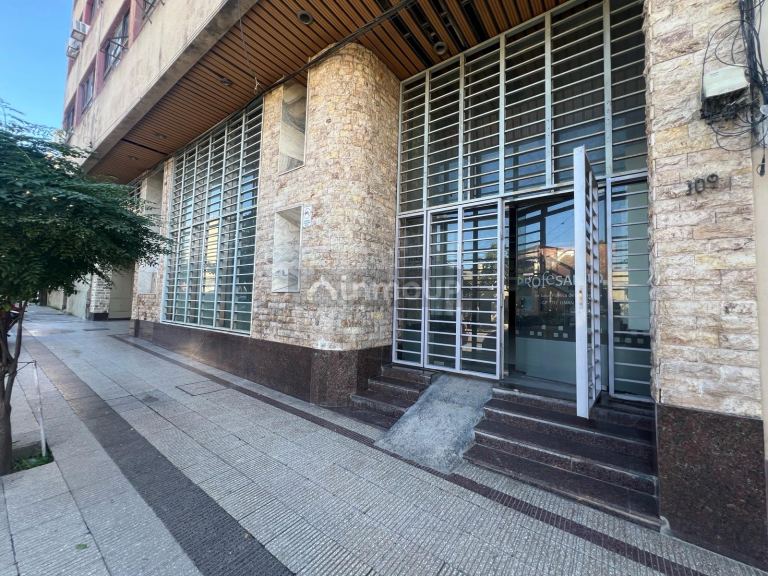 Local Comercial en Alquiler en S.M. de Tucumán, Tucuman