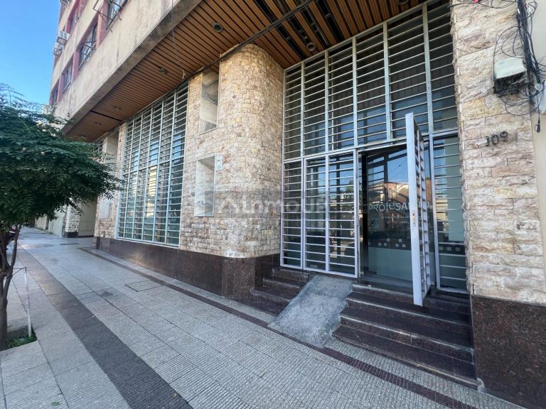 Local Comercial en Alquiler en S.M. de Tucumán, Tucuman