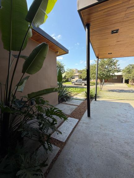 Casa en Venta en Yerba Buena, Tucuman