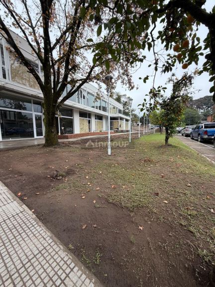 Local Comercial en Alquiler en Yerba Buena, Tucuman
