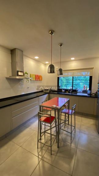 Casa en Venta en Yerba Buena, Tucuman