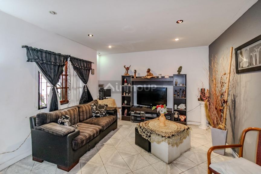 Casa en Venta en General San Martin, G.B.A. Zona Norte
