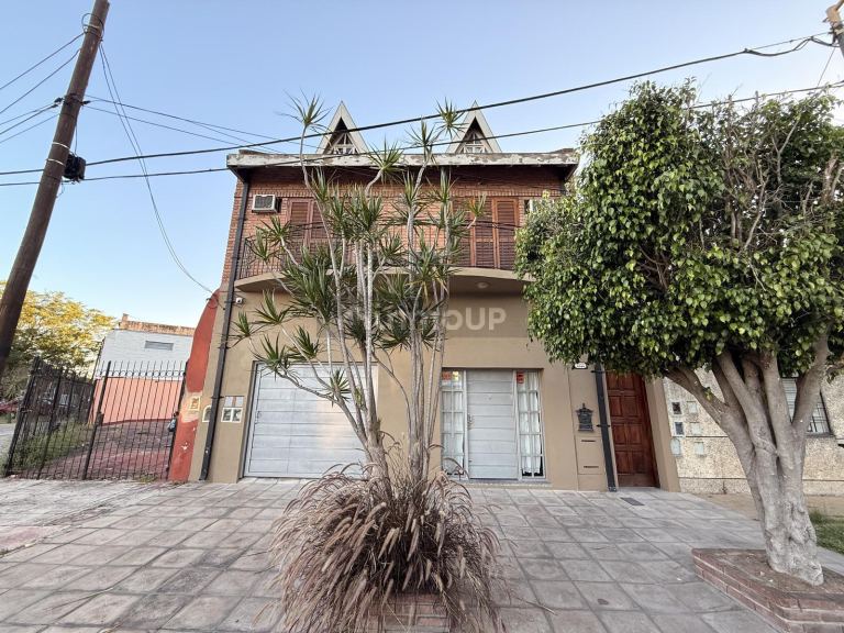 P H en Venta en General San Martin, G.B.A. Zona Norte