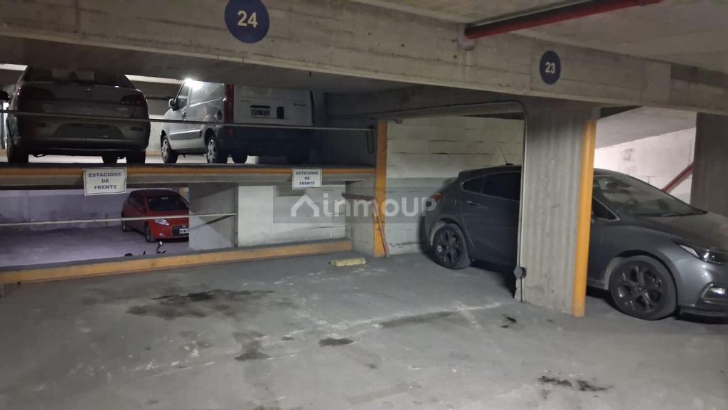 Cochera en Venta en Monserrat, Capital Federal