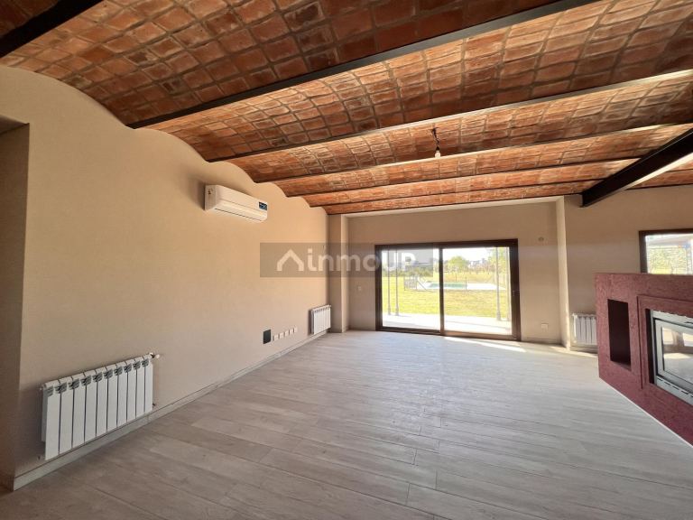 Casa en Venta en Exaltacion de la Cruz, G.B.A. Zona Norte