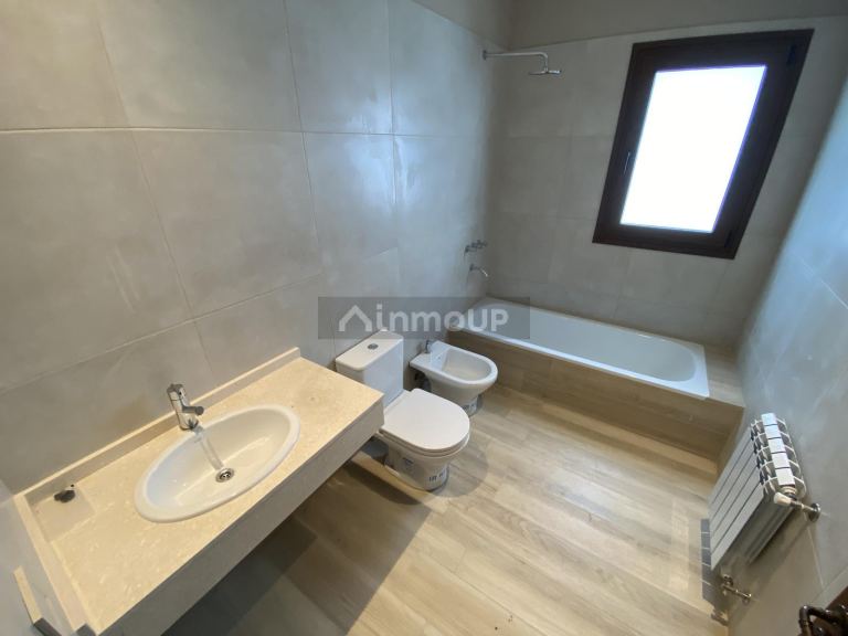 Casa en Venta en Exaltacion de la Cruz, G.B.A. Zona Norte