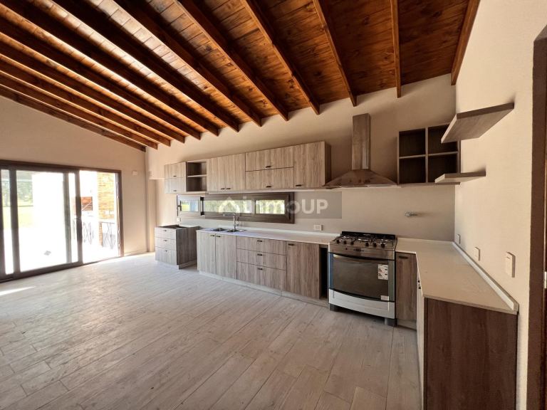 Casa en Venta en Exaltacion de la Cruz, G.B.A. Zona Norte