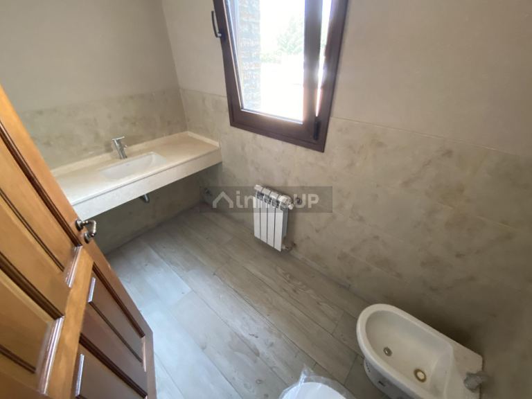 Casa en Venta en Exaltacion de la Cruz, G.B.A. Zona Norte