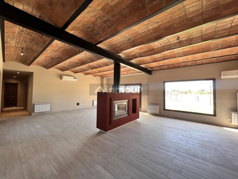 Casa en Venta en Exaltacion de la Cruz, G.B.A. Zona Norte