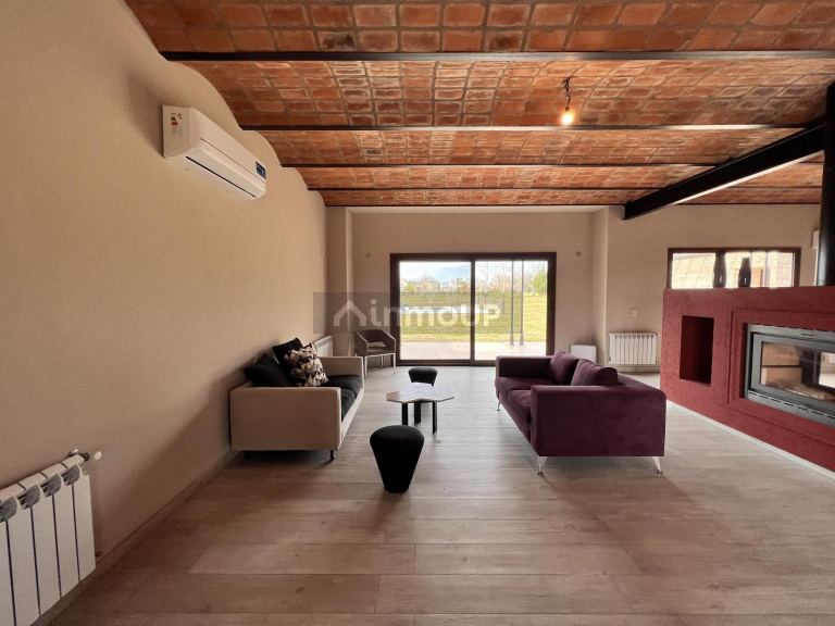 Casa en Venta en Exaltacion de la Cruz, G.B.A. Zona Norte